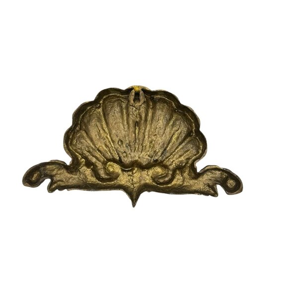 Vintage Scalloped Shell Brass Baroque Wall Plaque Embellishment Medallion - Picture 6 of 6
